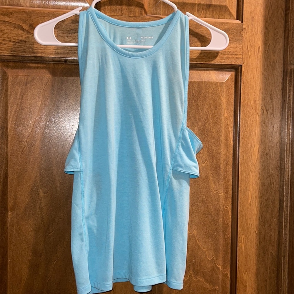 womens under armour tank top